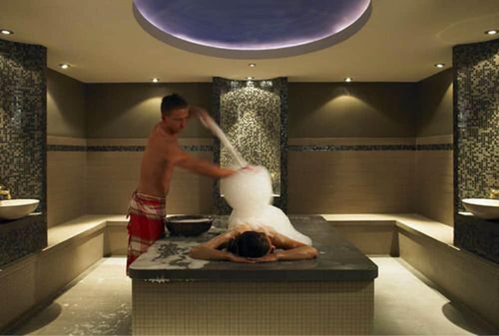 Отель Aspria Ku'damm Sport &