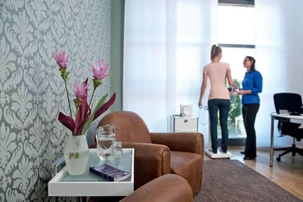 Отель Aspria Ku'damm Sport &